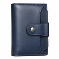 Cartera vertical azul con cierre de broche y compartimentos múltiples